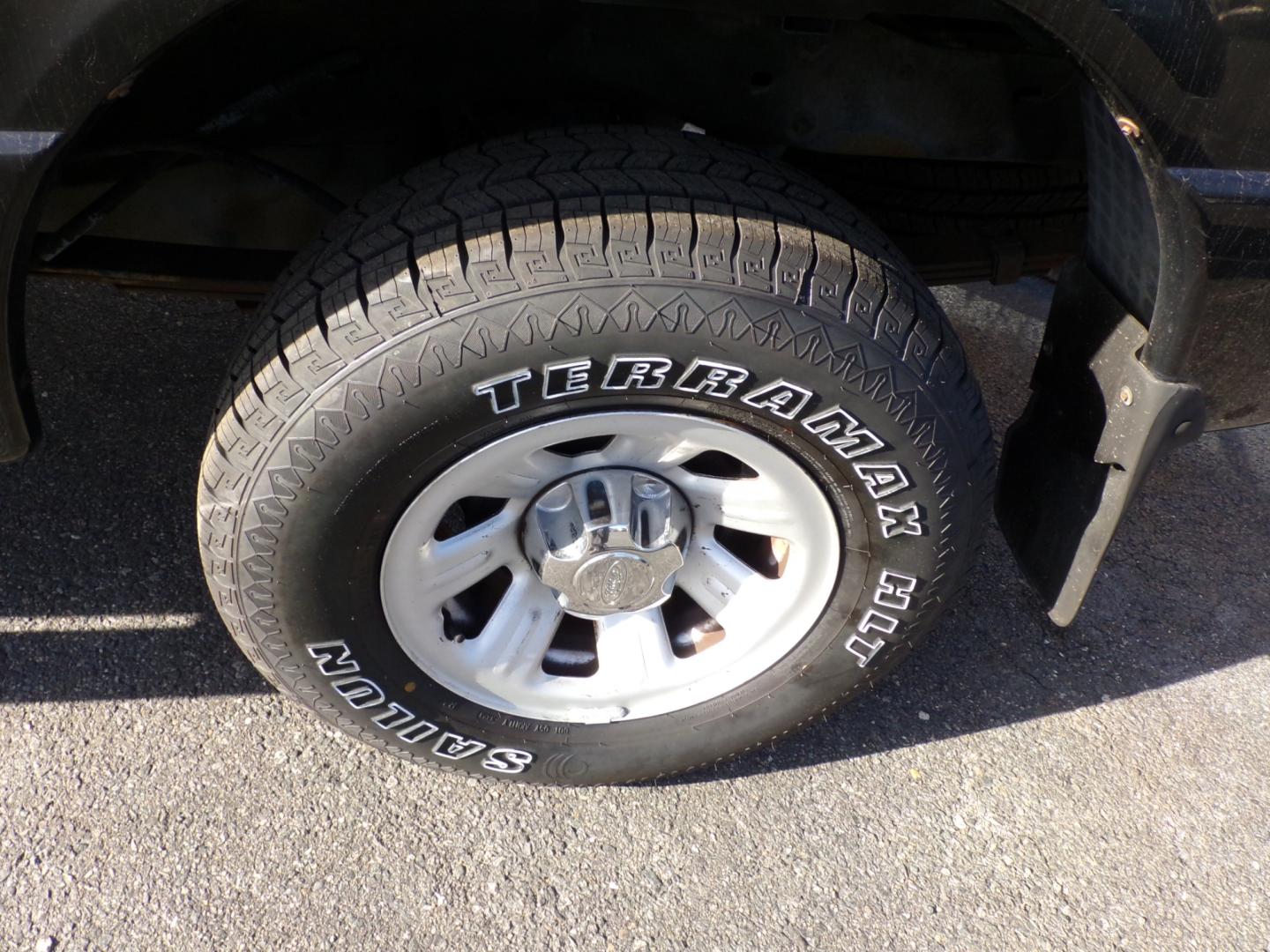 2002 Black /gray Ford Ranger (1FTYR14U72T) with an 3.0 V6 engine, Automatic transmission, located at 5700 Curlew Drive, Norfolk, VA, 23502, (757) 455-6330, 36.841885, -76.209412 - Photo#23